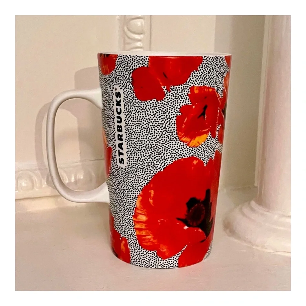 Starbucks 2015 Collector’s Tall Ceramic Coffee Mug 16 fl.ounces